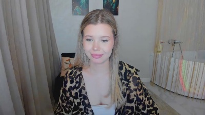 GlamorousGirll live cam on Cam4