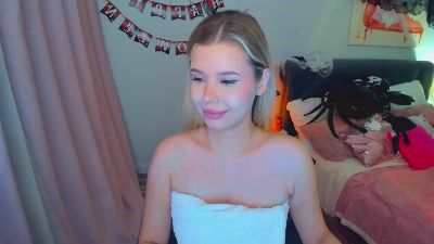 GlamorousGirll live cam on Cam4