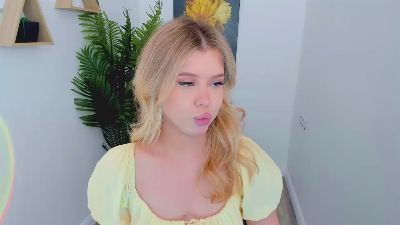 GlamorousGirll live cam on Cam4