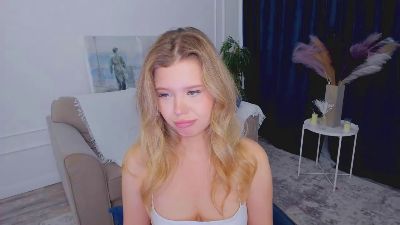 GlamorousGirll live cam on Cam4