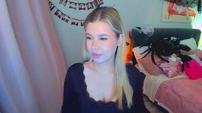 GlamorousGirll live cam on Cam4