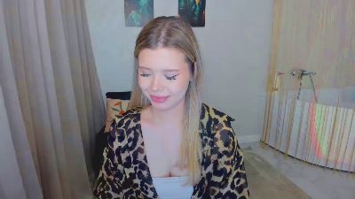 GlamorousGirll live cam on Cam4