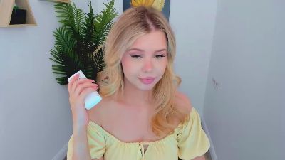 GlamorousGirll live cam on Cam4