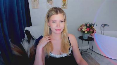 GlamorousGirll live cam on Cam4