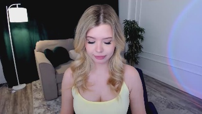 GlamorousGirll live cam on Cam4
