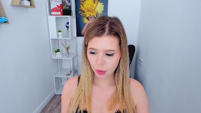 GlamorousGirll live cam on Cam4