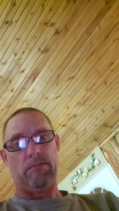 Profile and Statistics for Glenken74 on Cam4