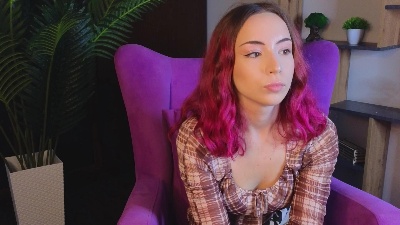 GlennaCrary live cam on Cam4