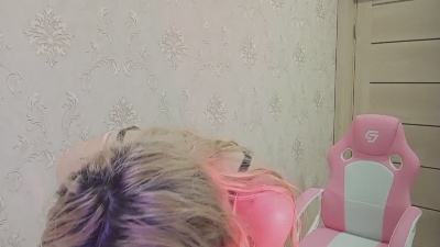 GlennisGrensky live cam on Cam4