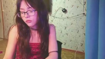 GlennisGrensky live cam on Cam4