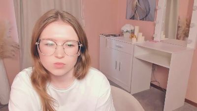 GlyndaReinsmith live cam on Cam4