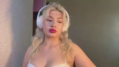 GlynisFunk live cam on Cam4
