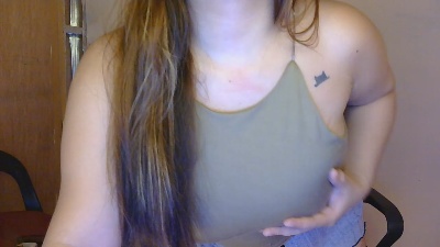 Glyzel_lamion live cam on Cam4