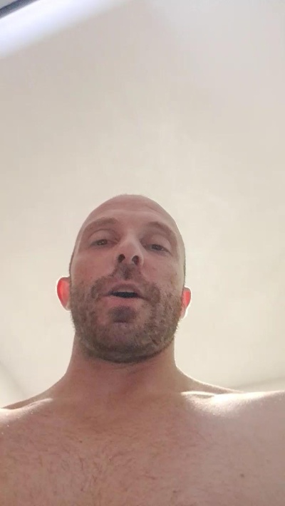 Gnaro90 live cam on Cam4