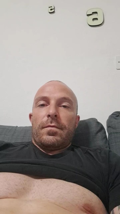 Gnaro90 live cam on Cam4