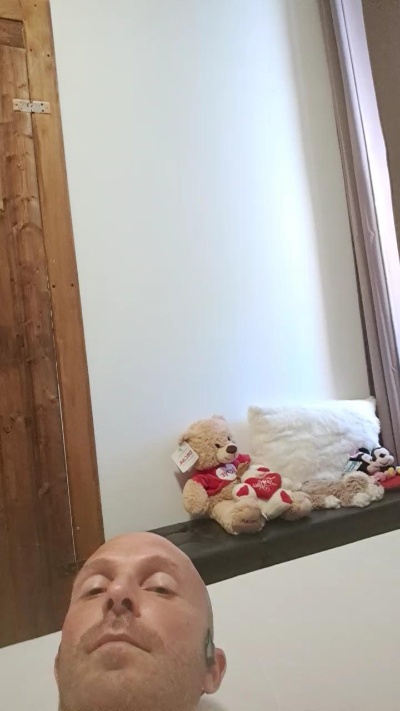 Gnaro90 live cam on Cam4