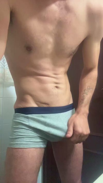 Gnyy live cam on Cam4