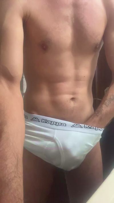 Gnyy live cam on Cam4