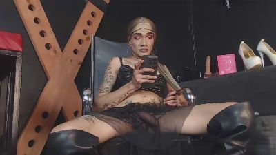Goddess_Karen live cam on Cam4