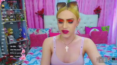 Golden_girl01 live cam on Cam4