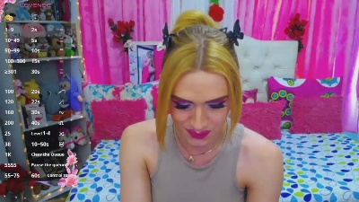 Golden_girl01 live cam on Cam4
