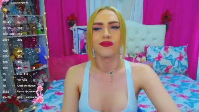 Golden_girl01 live cam on Cam4