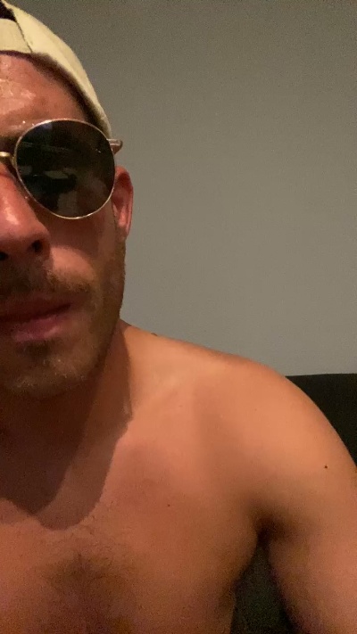 Gon539 live cam on Cam4