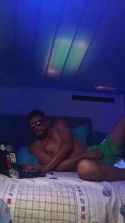 Gonzoa live cam on Cam4