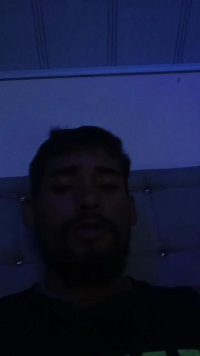 Gonzoa live cam on Cam4