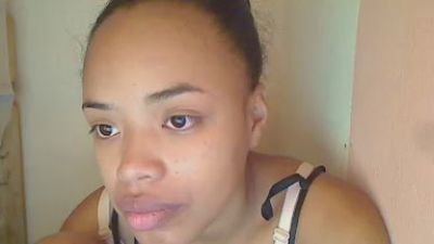 Good_pinah live female webcam from Thailand