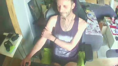 Goodmcluckbln live cam on Cam4