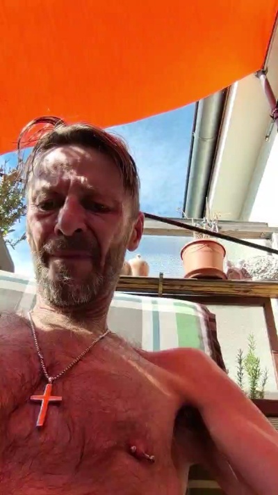 Goodmcluckbln live cam on Cam4
