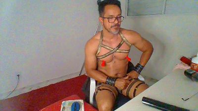 Gooner_Daddy live cam on Cam4
