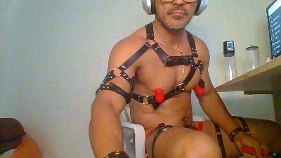 Gooner_Daddy live cam on Cam4