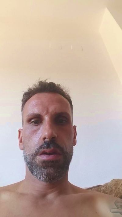 Gorka91hf9 live cam on Cam4