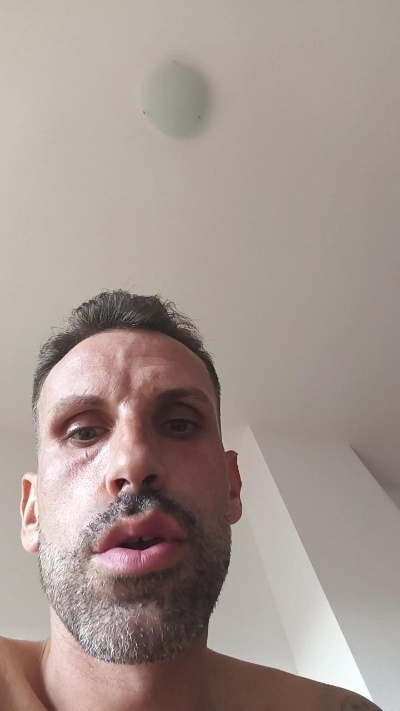 Gorka91hf9 live cam on Cam4