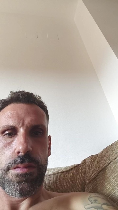 Gorka91hf9 live cam on Cam4