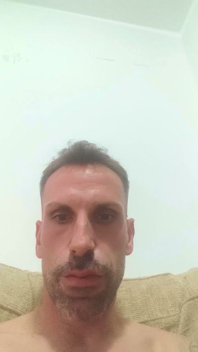 Gorkah91 live cam on Cam4