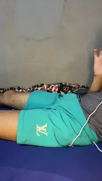 Gostozinho24242 live cam on Cam4