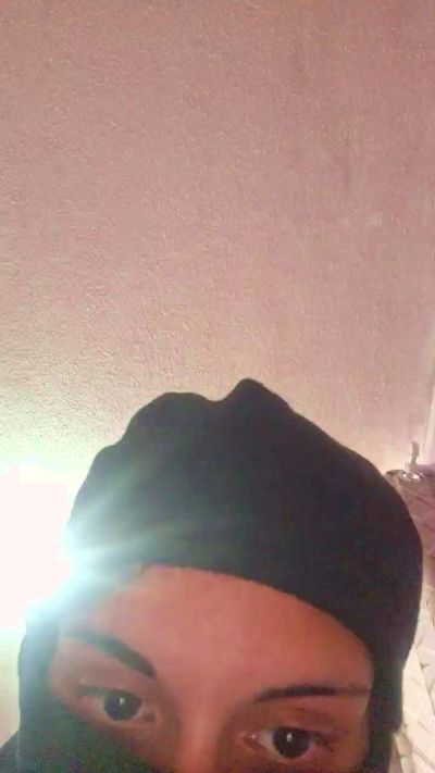Gostza live cam on Cam4