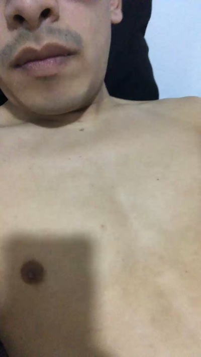 Gotziano77 live cam on Cam4