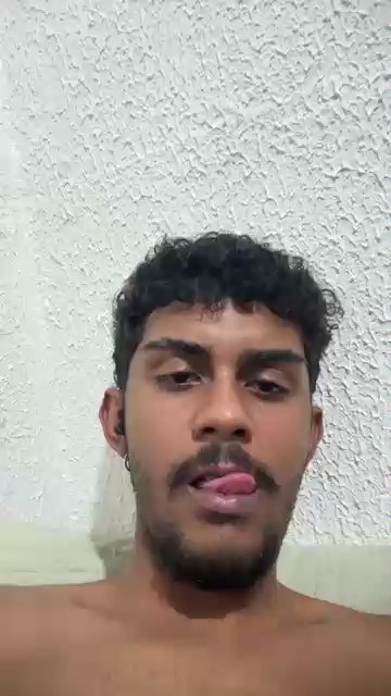 Gozadadodot21 live cam on Cam4