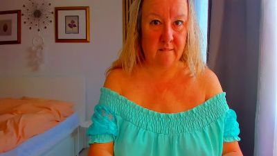 GraceNicole live cam on Cam4