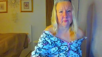 GraceNicole live cam on Cam4