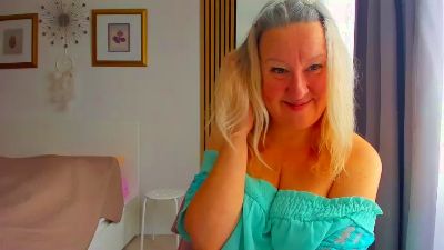 GraceNicole live cam on Cam4