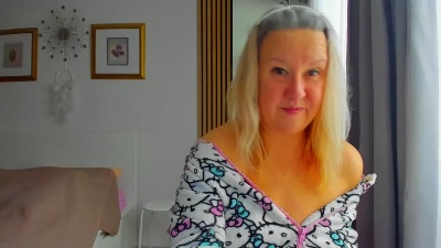 GraceNicole live cam on Cam4