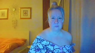 GraceNicole live cam on Cam4