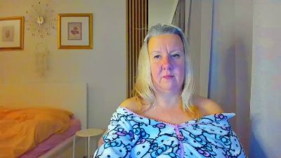 GraceNicole live cam on Cam4