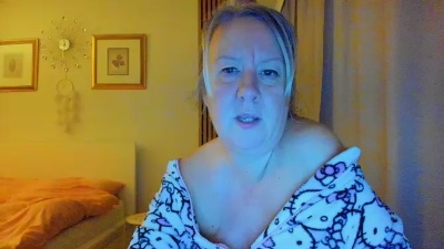 GraceNicole live cam on Cam4