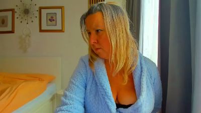GraceNicole live cam on Cam4